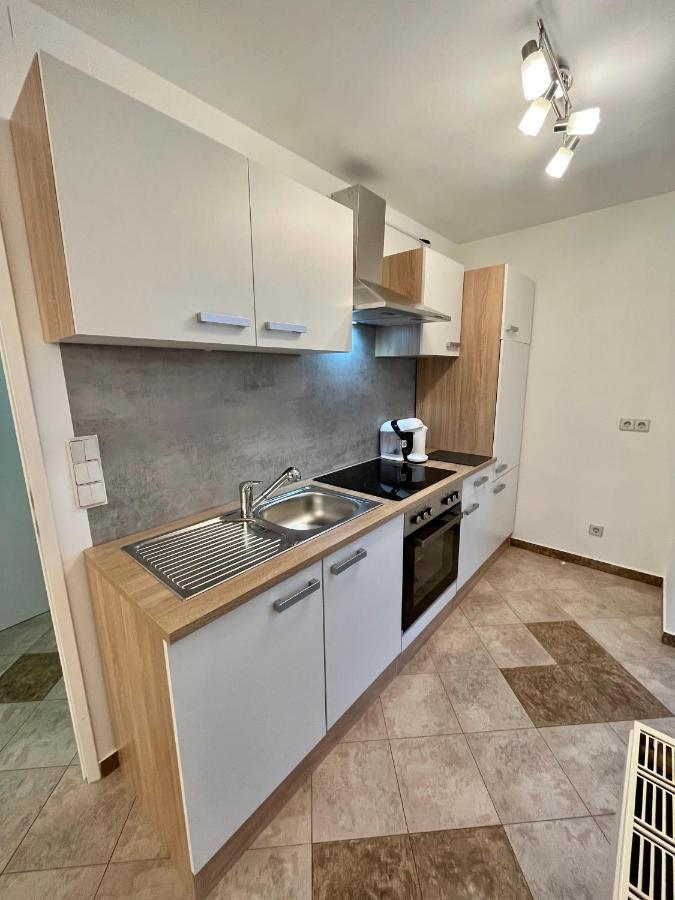 Traum Apartment Mit Pool+Balkon Vienna Exterior photo